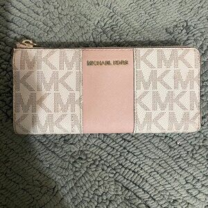 Michael Kors Logo Zip-Around Continental Wallet | Vanilla/Cream | Gold Tone